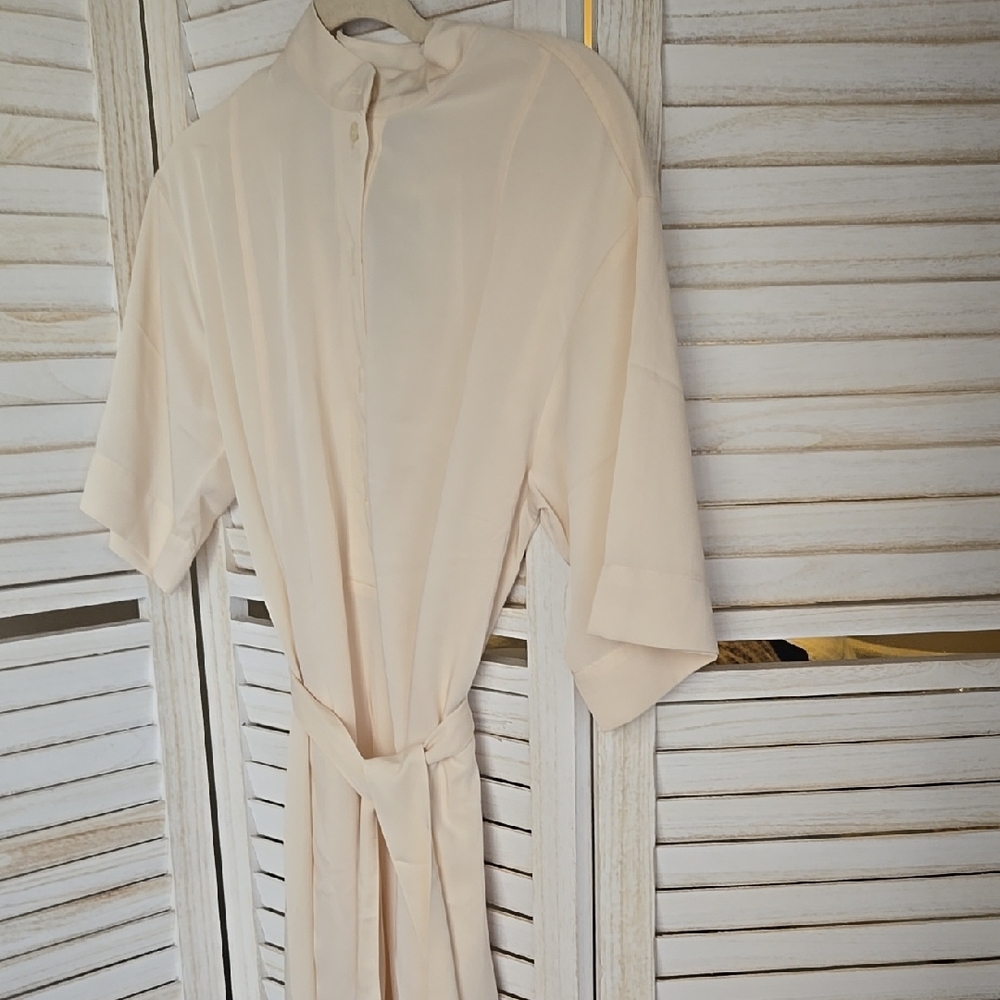H&M Beige Midi Dress